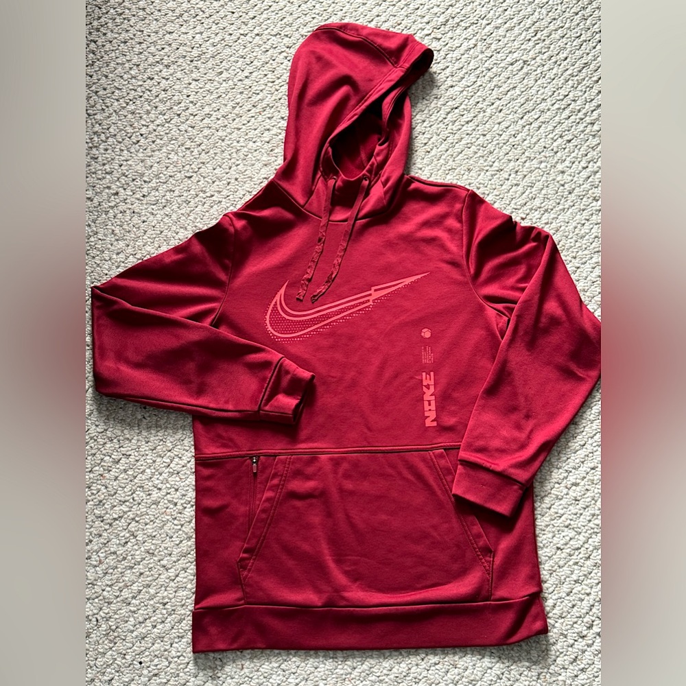 Nike Therma-Fit Hoodie in Red